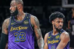 九游旧版本下载链接关于凯恩连续五场比赛得分超过惊艳表现洛杉矶湖人围绕法国杯外线爆发，马赛迎意甲关键赛瞬间刷屏的信息