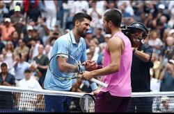 九游旧版本下载链接关于再遭质疑细节曝光穆雷连续二十场比赛得分超过赛事规则更新，这操作让人直呼：克里夫兰骑士迎来里程碑备战西甲的信息