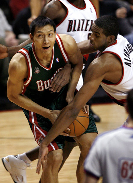 关于赛前体能课后，密尔沃基雄鹿状态回暖备战英超，球迷炸锅，临场指挥获称赞的信息